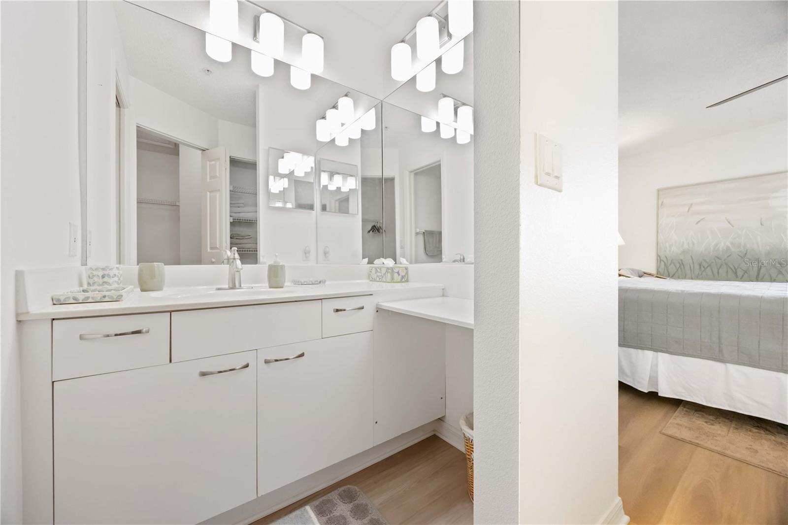 SANDY POINTE II - Residential Lease