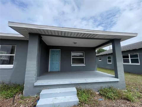 Photo of 1106 Canal Street E, Mulberry, FL 33860 (MLS # O6400209)