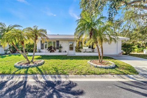 A home in SEMINOLE