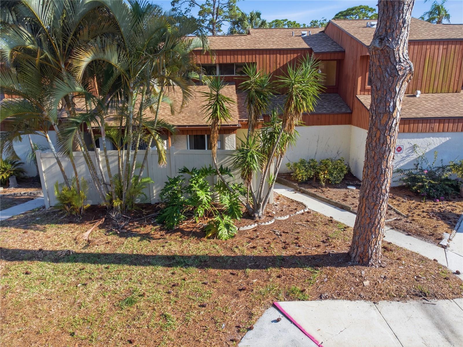 WOODLAKE 1 CONDO - Residential