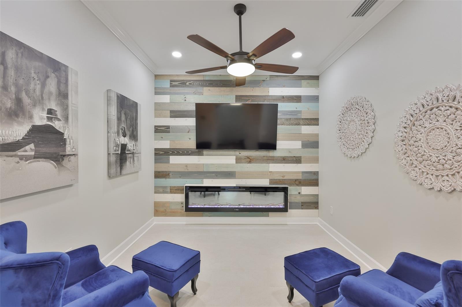 SUN CITY CENTER UNIT 274 & 2 - Residential