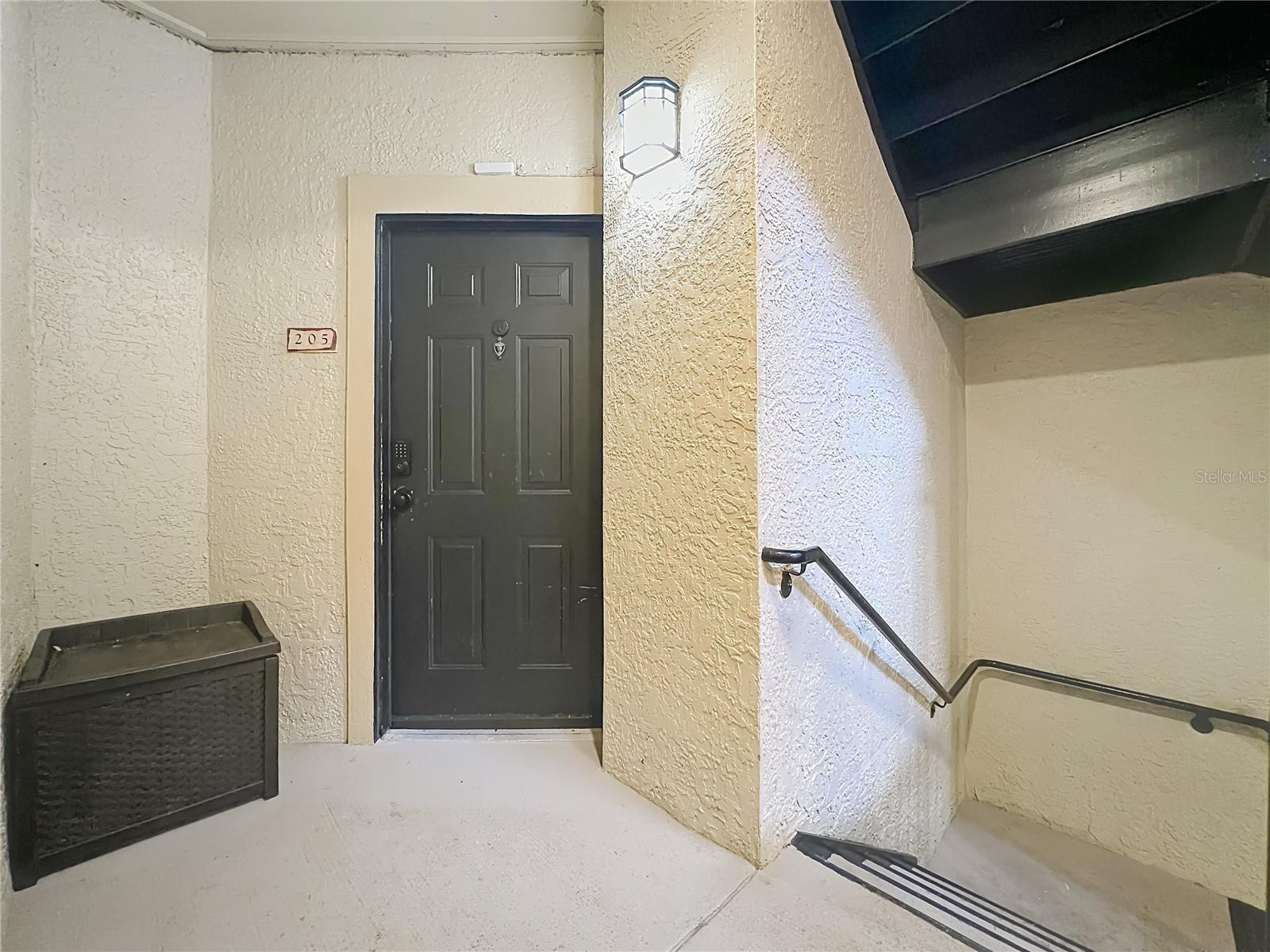 NOTTING HILL A CONDO - Residential
