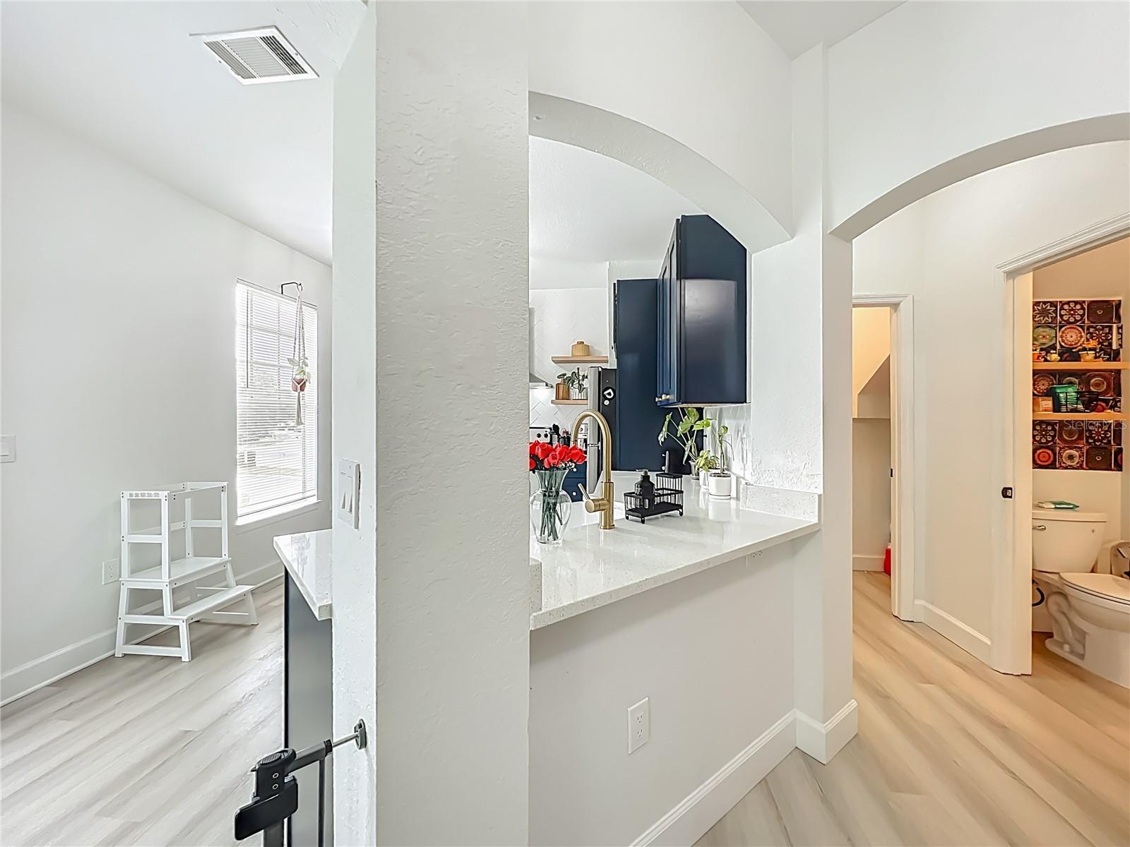 NOTTING HILL A CONDO - Residential