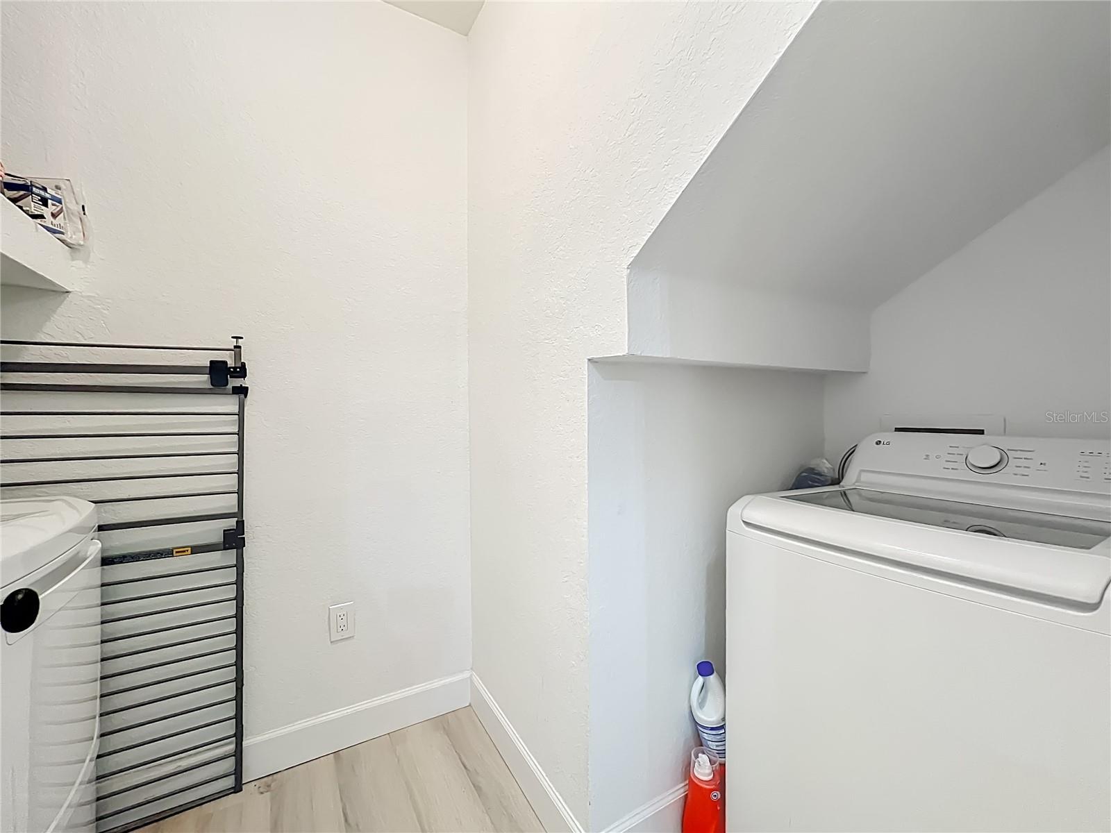 NOTTING HILL A CONDO - Residential