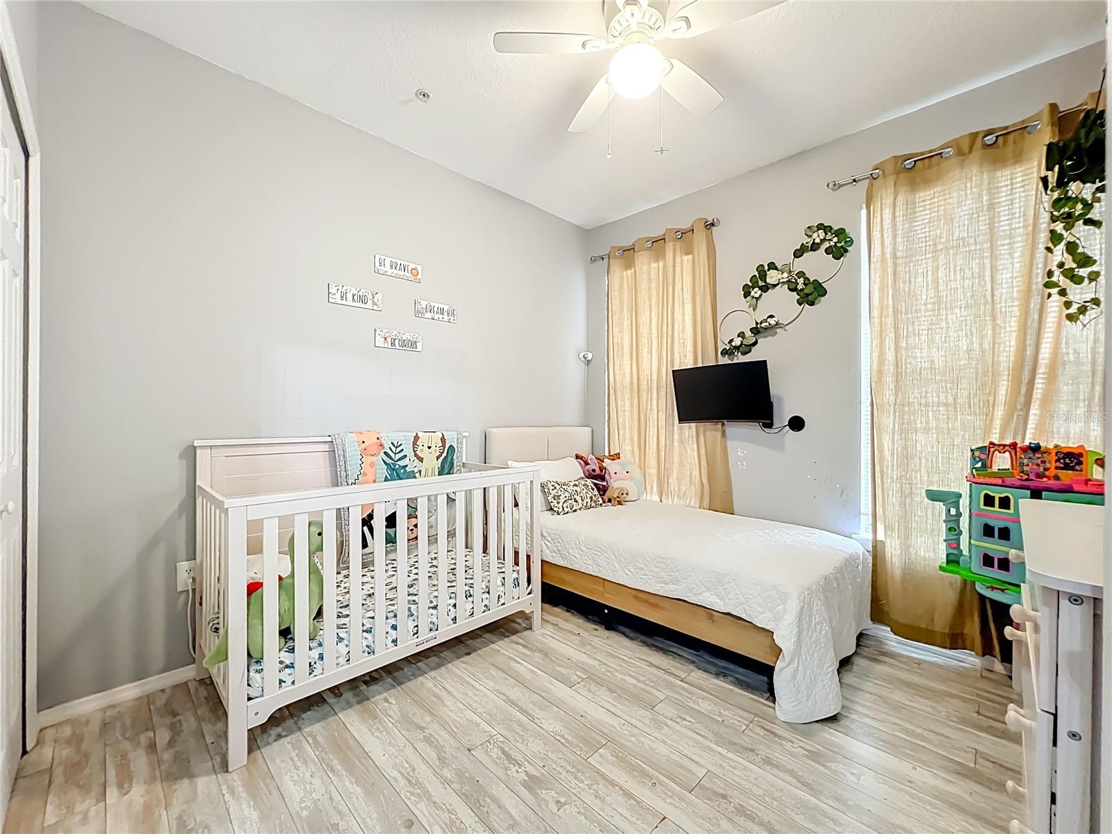 NOTTING HILL A CONDO - Residential