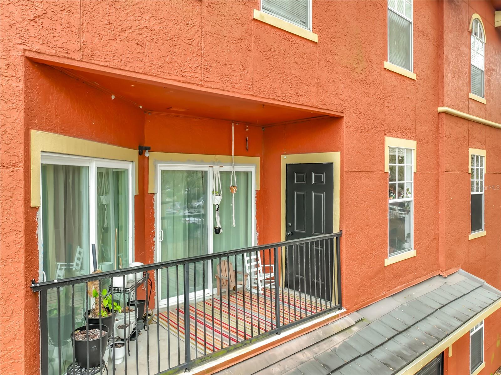 NOTTING HILL A CONDO - Residential