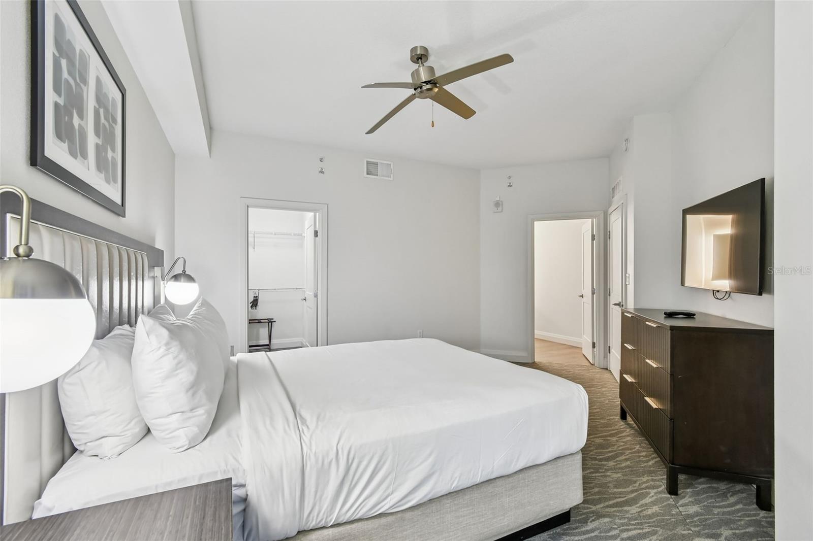 GROVE RESORT AND SPA HOTEL CONDOMINIUM - Residential