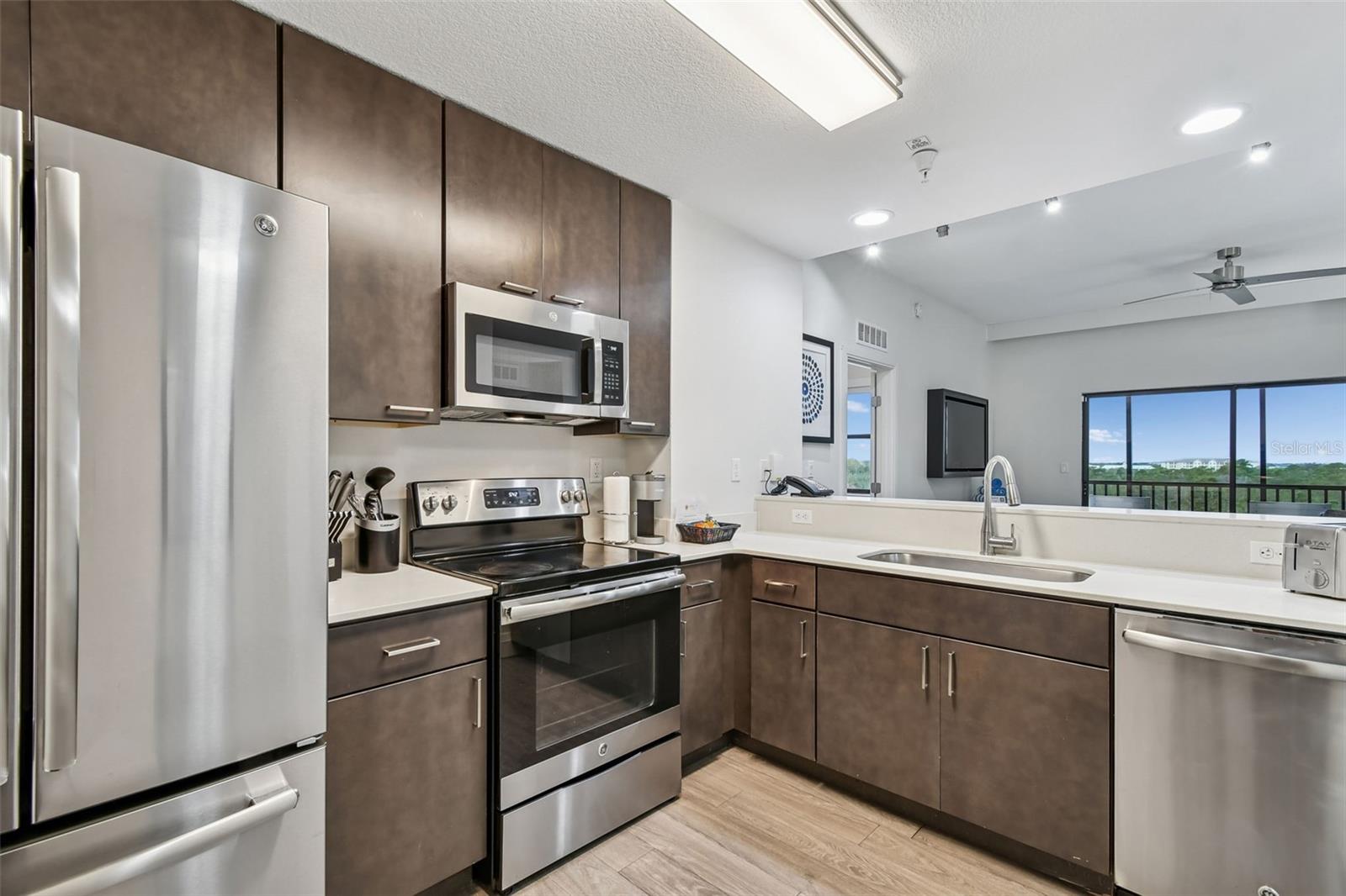 GROVE RESORT AND SPA HOTEL CONDOMINIUM - Residential