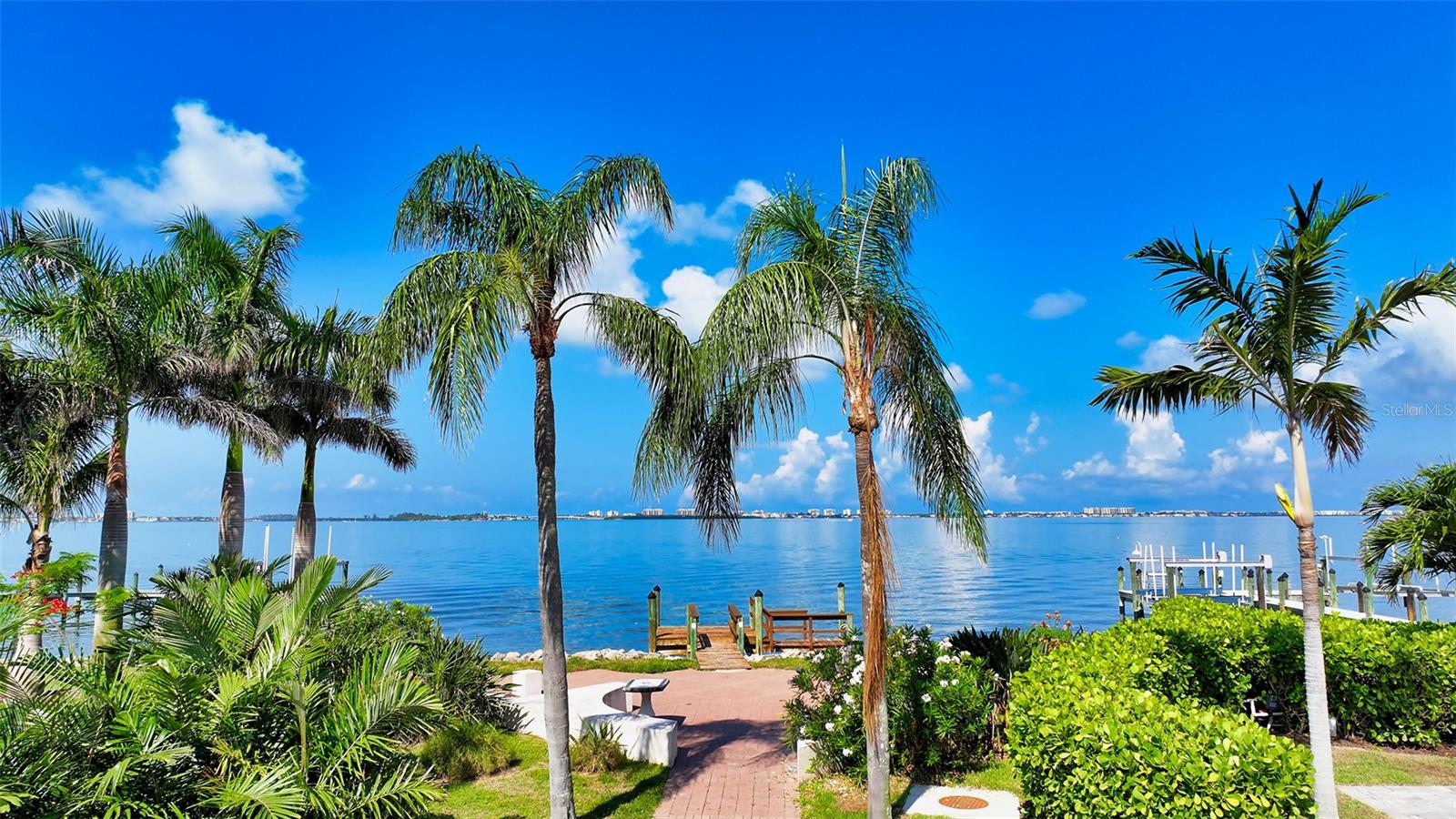 TOCOBAGA BAY - Residential