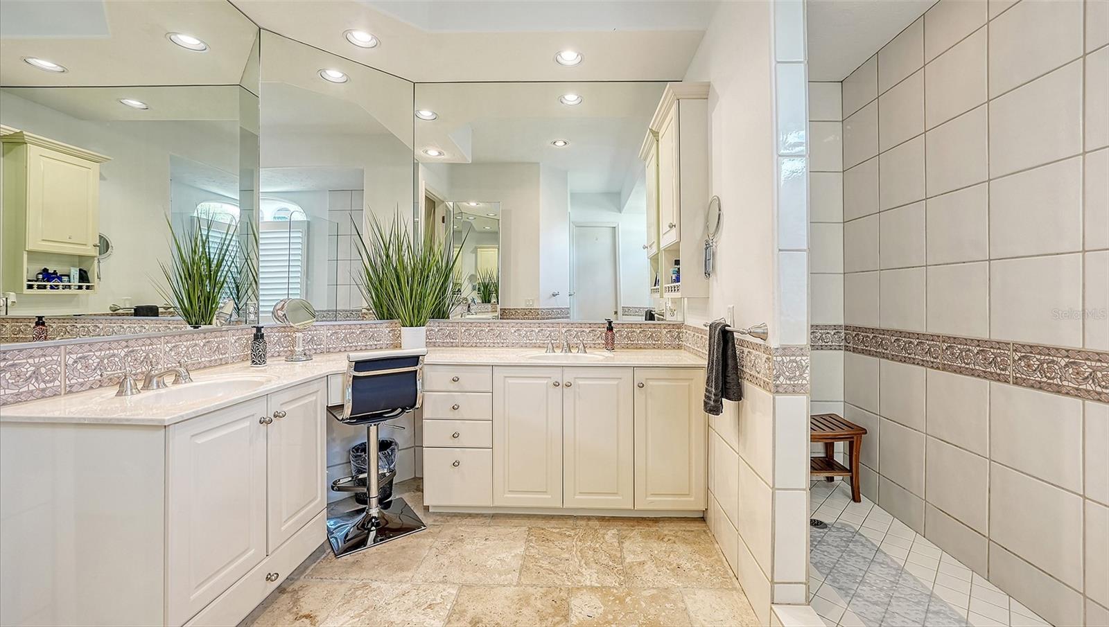 TOCOBAGA BAY - Residential