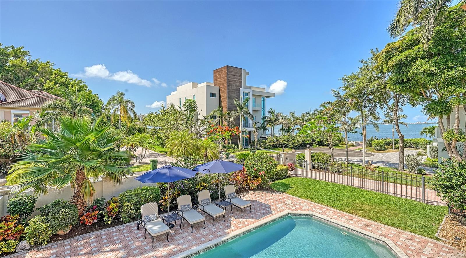 TOCOBAGA BAY - Residential