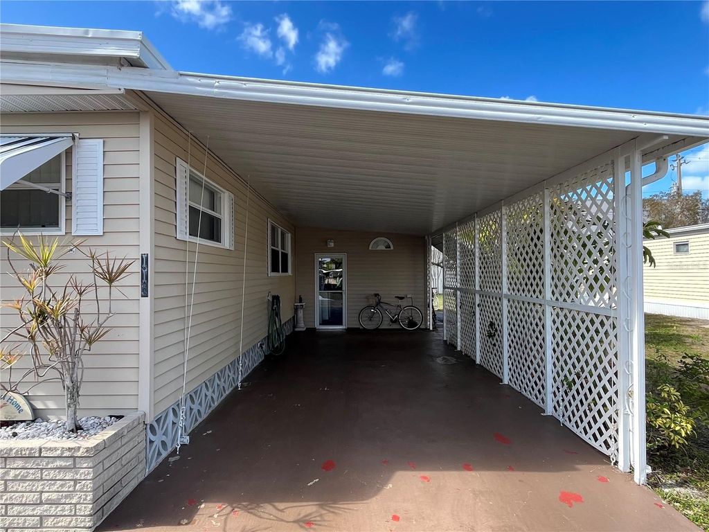 Photo of 113 Roma Road, Venice, FL 34285 (MLS # N6143246)