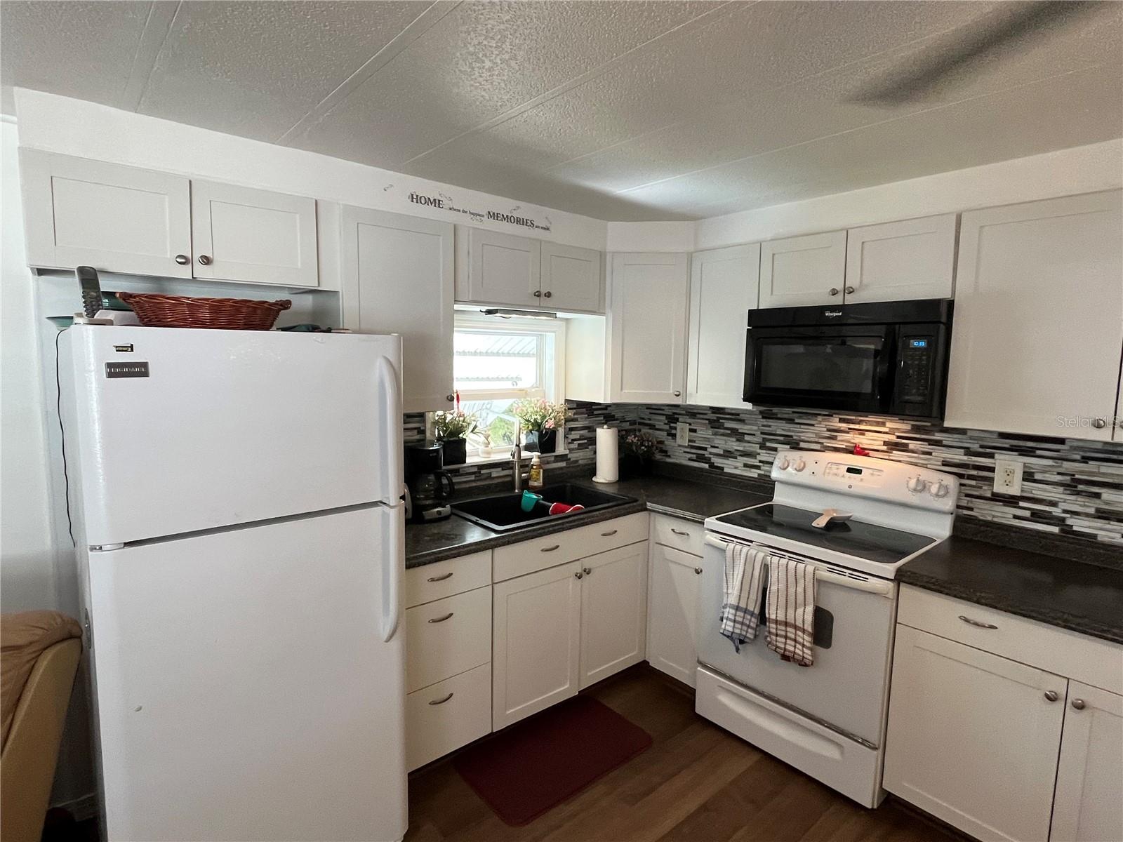 VENICE ISLE - Residential