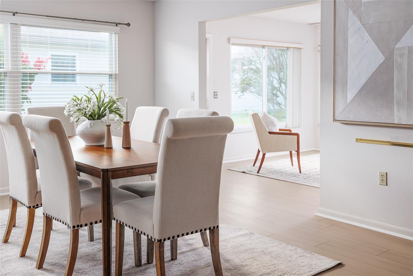 COLONNADES PH 02 - Residential