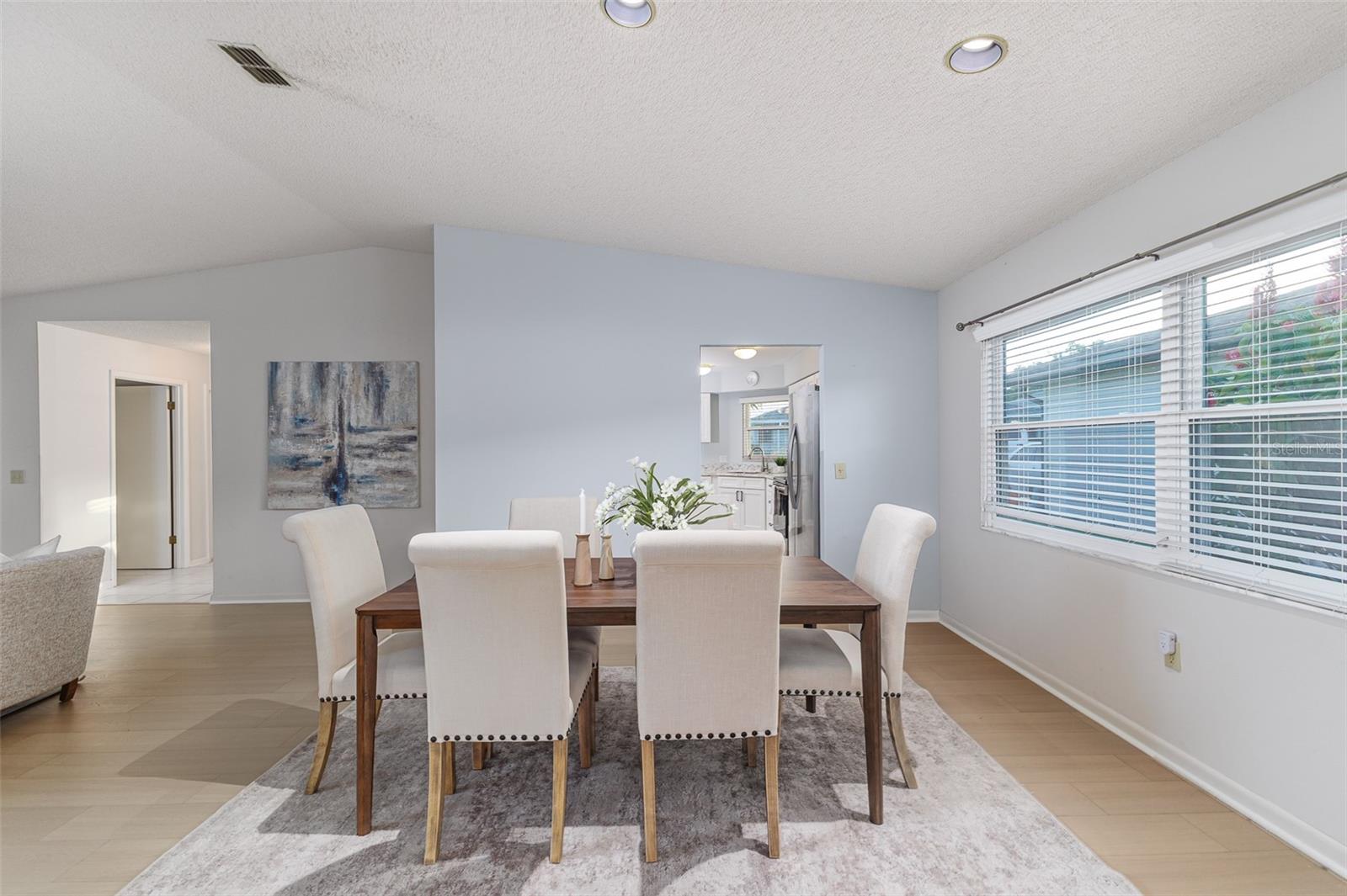 COLONNADES PH 02 - Residential