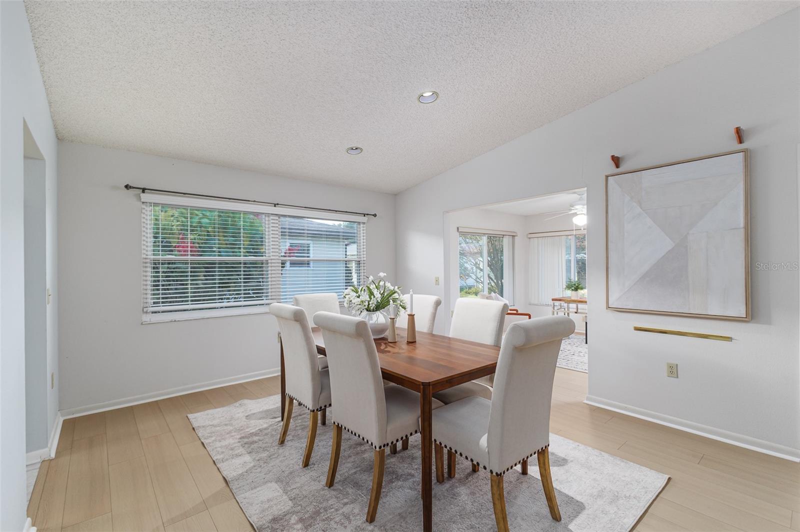 COLONNADES PH 02 - Residential