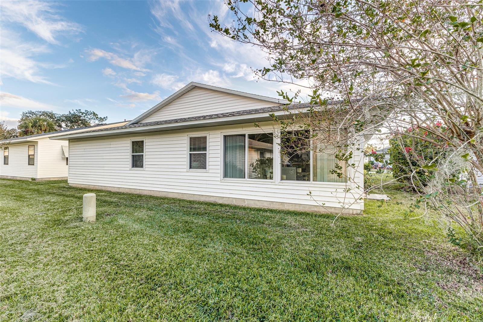 COLONNADES PH 02 - Residential