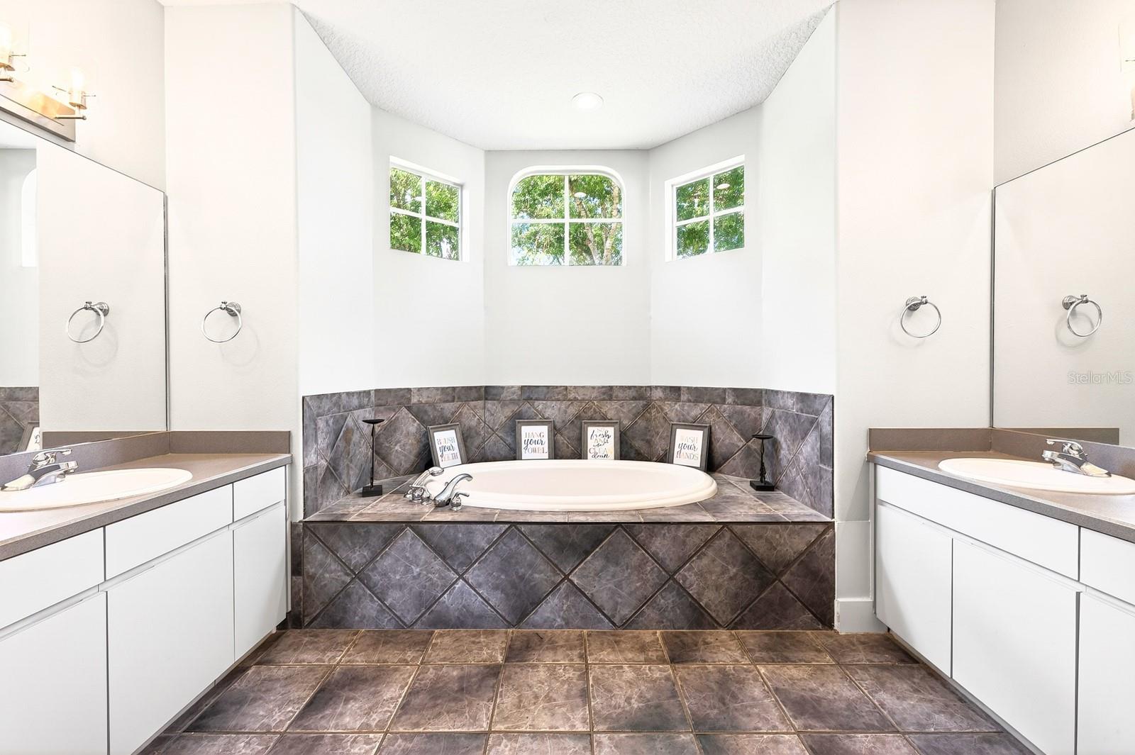 WILLA LAKE PH 1 - Residential