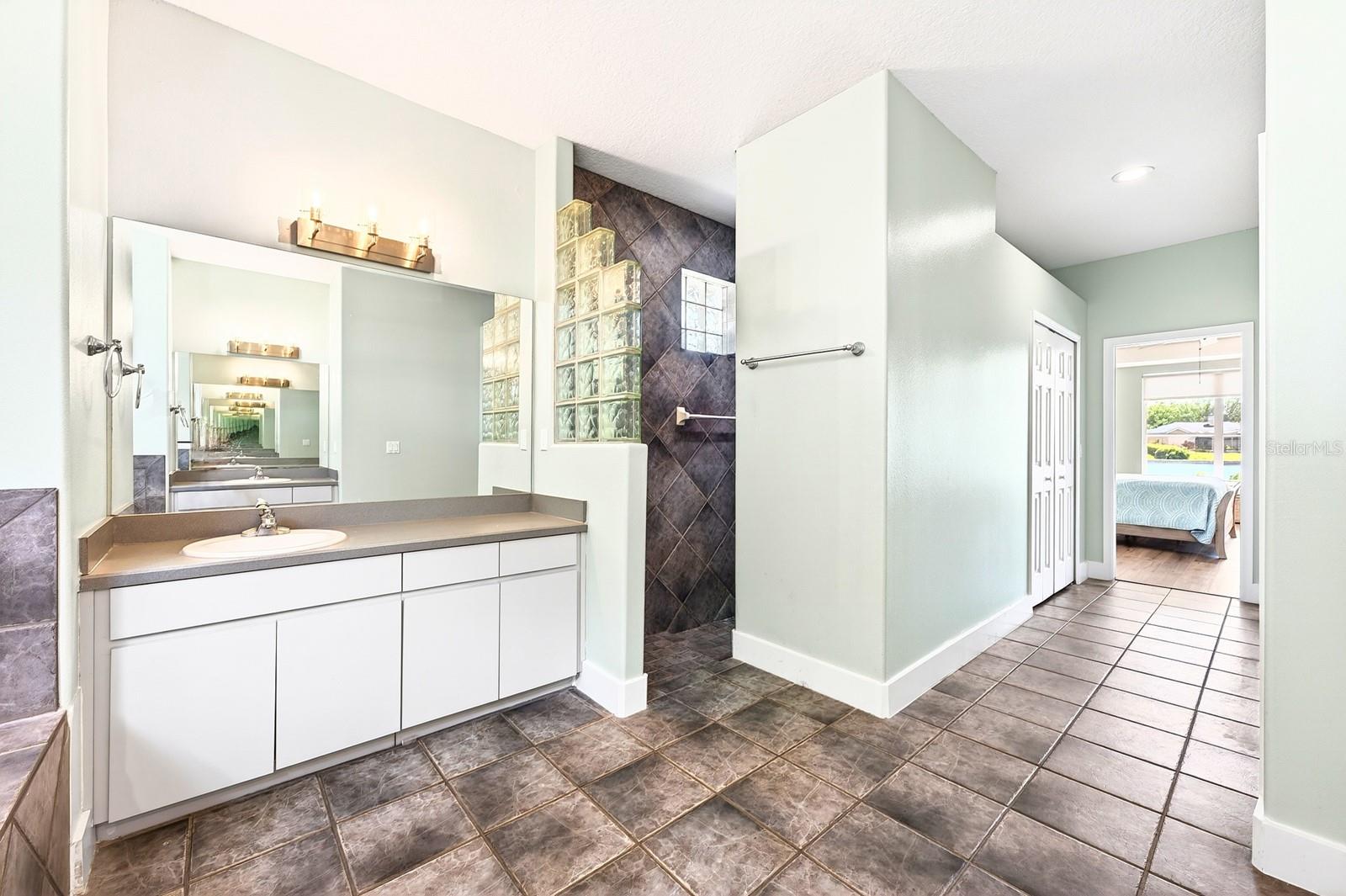 WILLA LAKE PH 1 - Residential