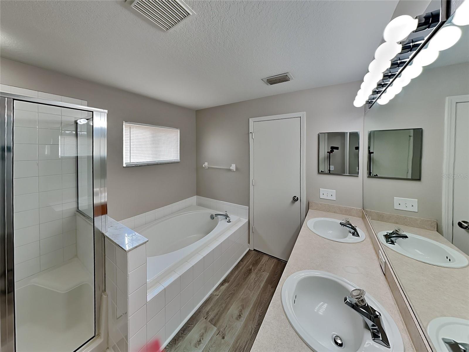 SOUTH POINTE PH 5 - Residential Lease