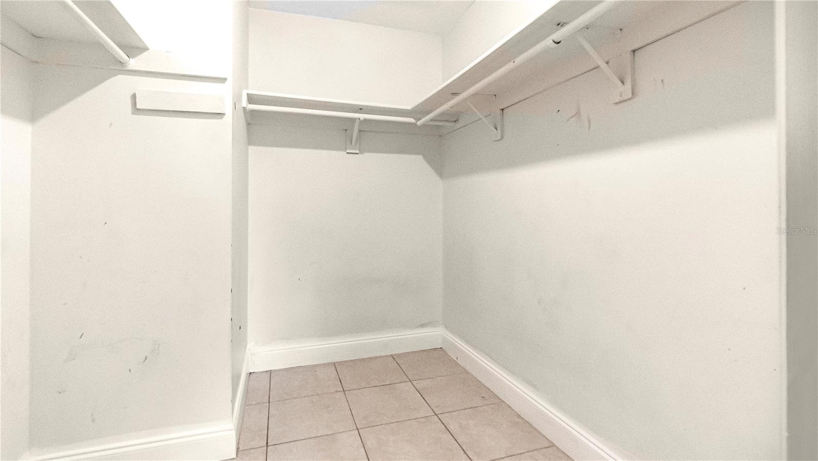 THREE LAKES VILLAGE - Residential