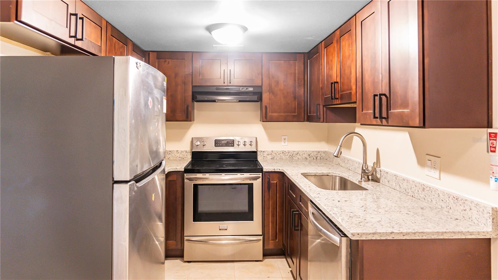 THREE LAKES VILLAGE - Residential