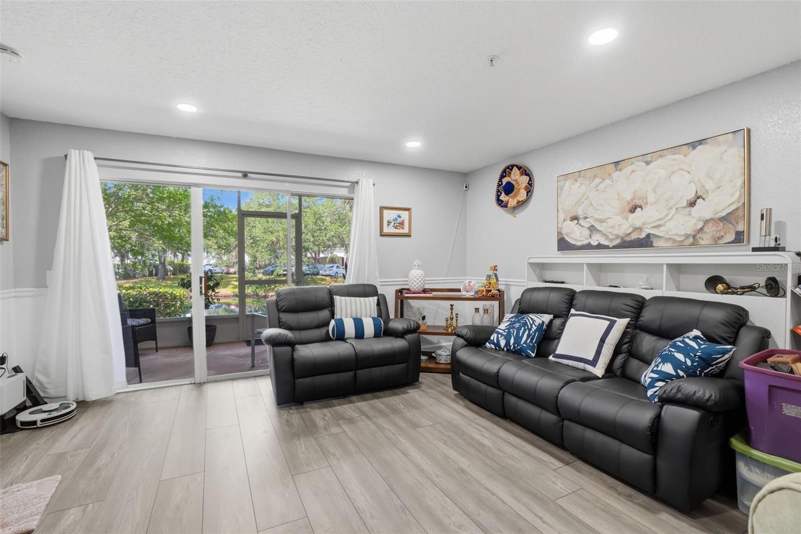 AUDUBON VLS/HUNTERS CRK CONDO - Residential