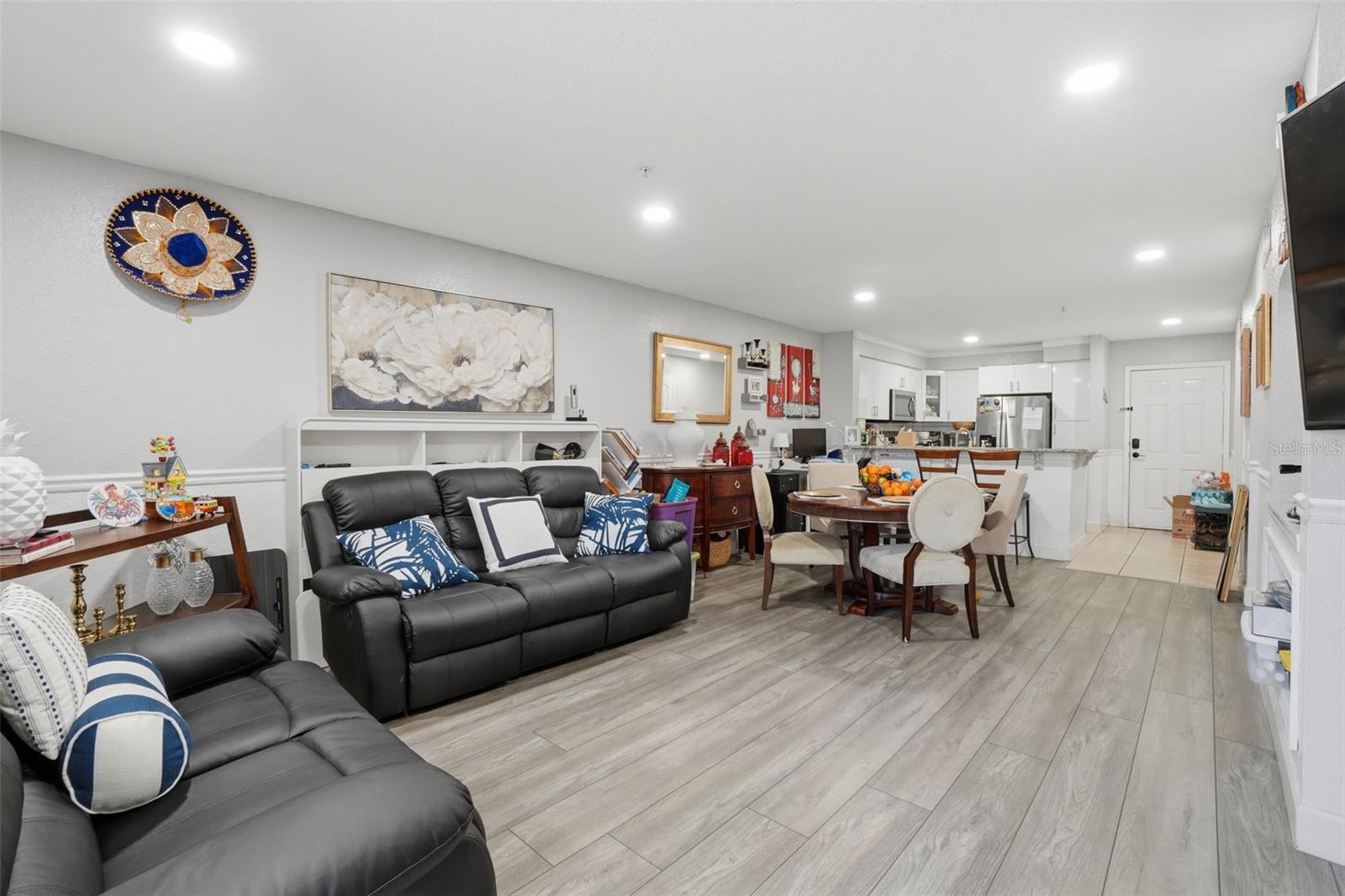 AUDUBON VLS/HUNTERS CRK CONDO - Residential