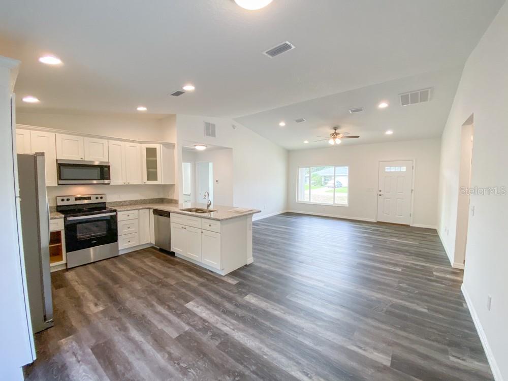 14 LOCUST RADIAL WAY