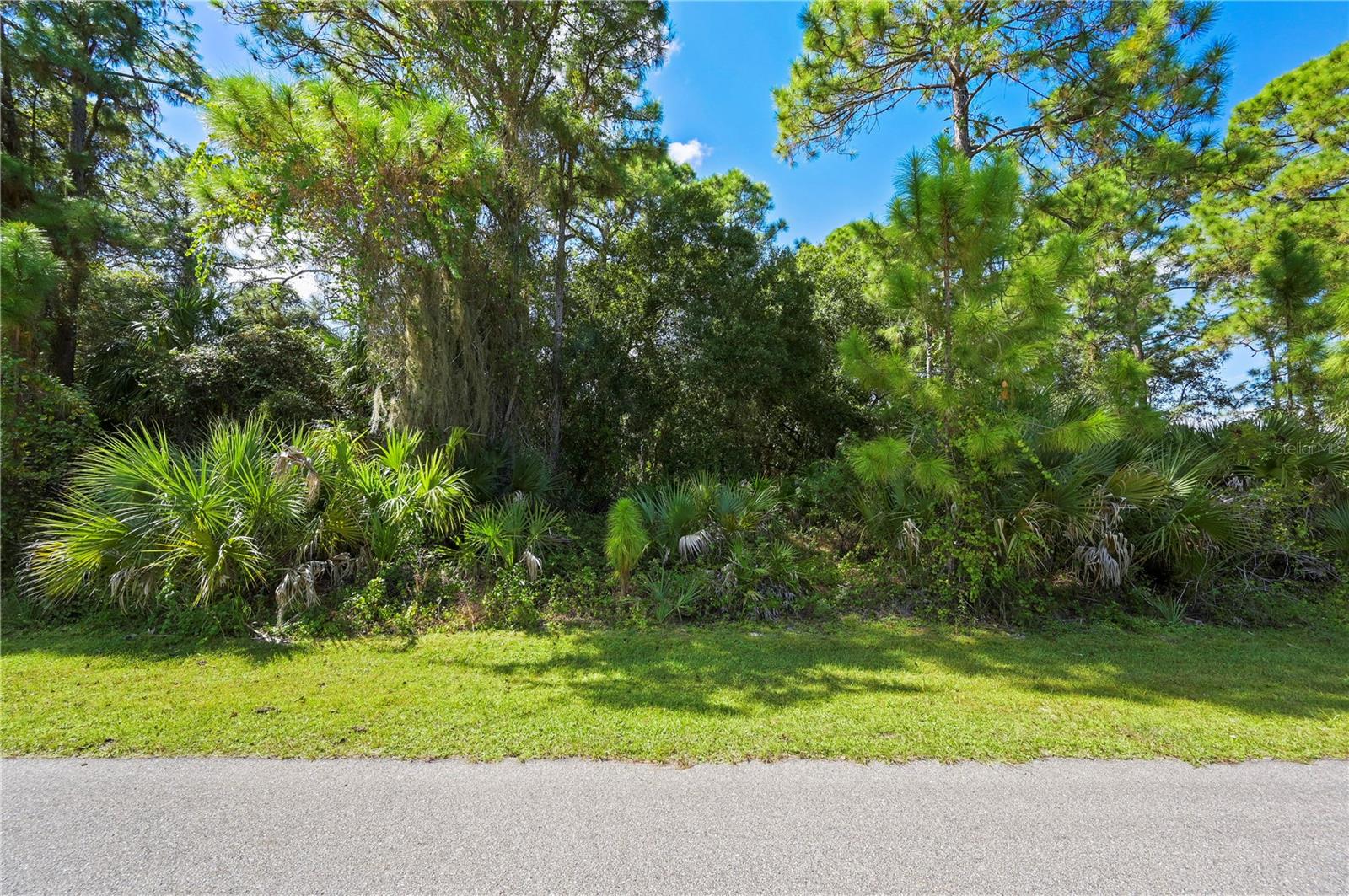 Lot available in North Port, Fl. This lot is close to shopping, parks, fishing, boating and restaurants. Plenty of room to add a pool.No flood zone. Own your own piece of Florida paradise.