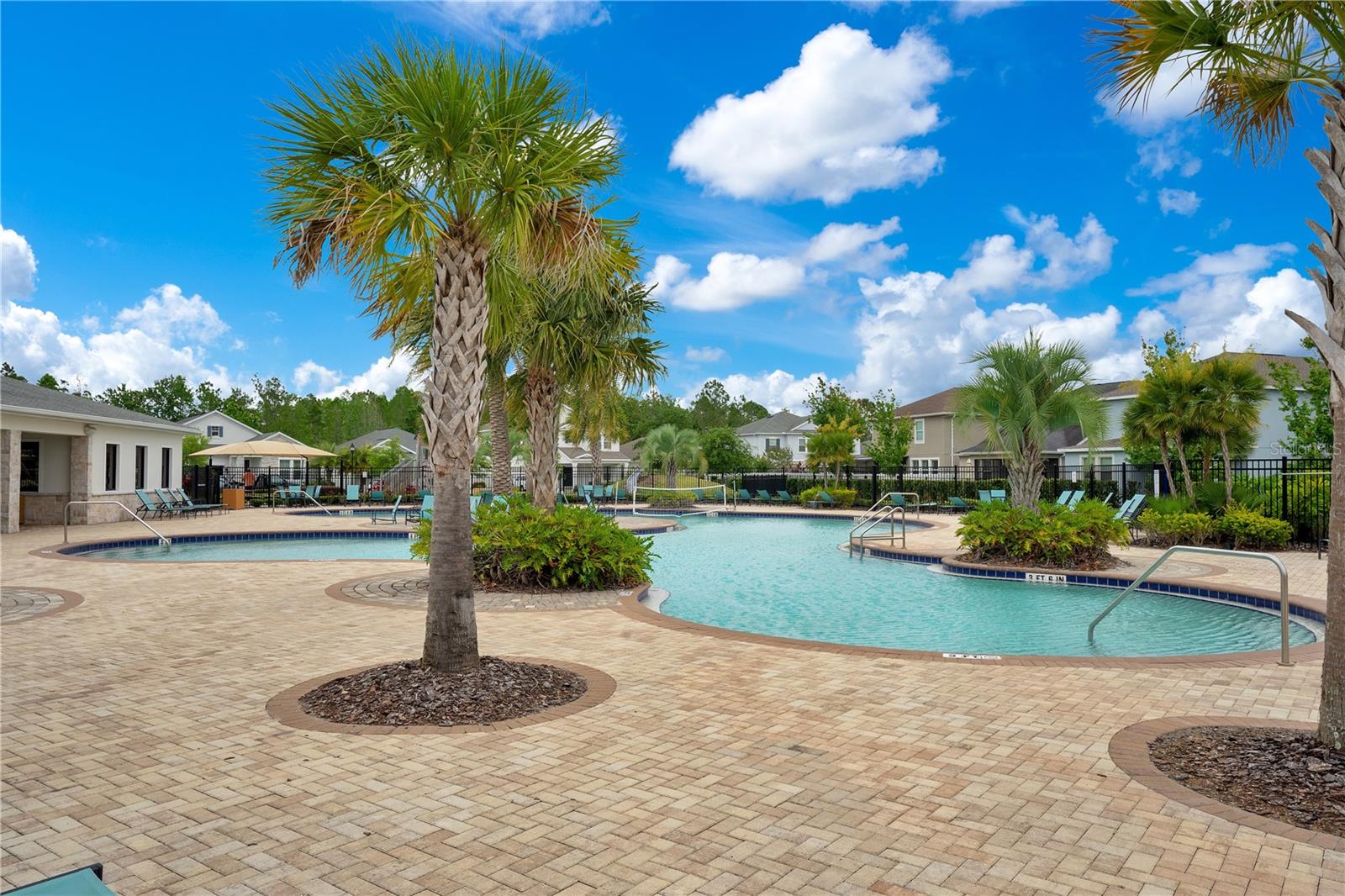 STOREY LAKE TR K - Residential