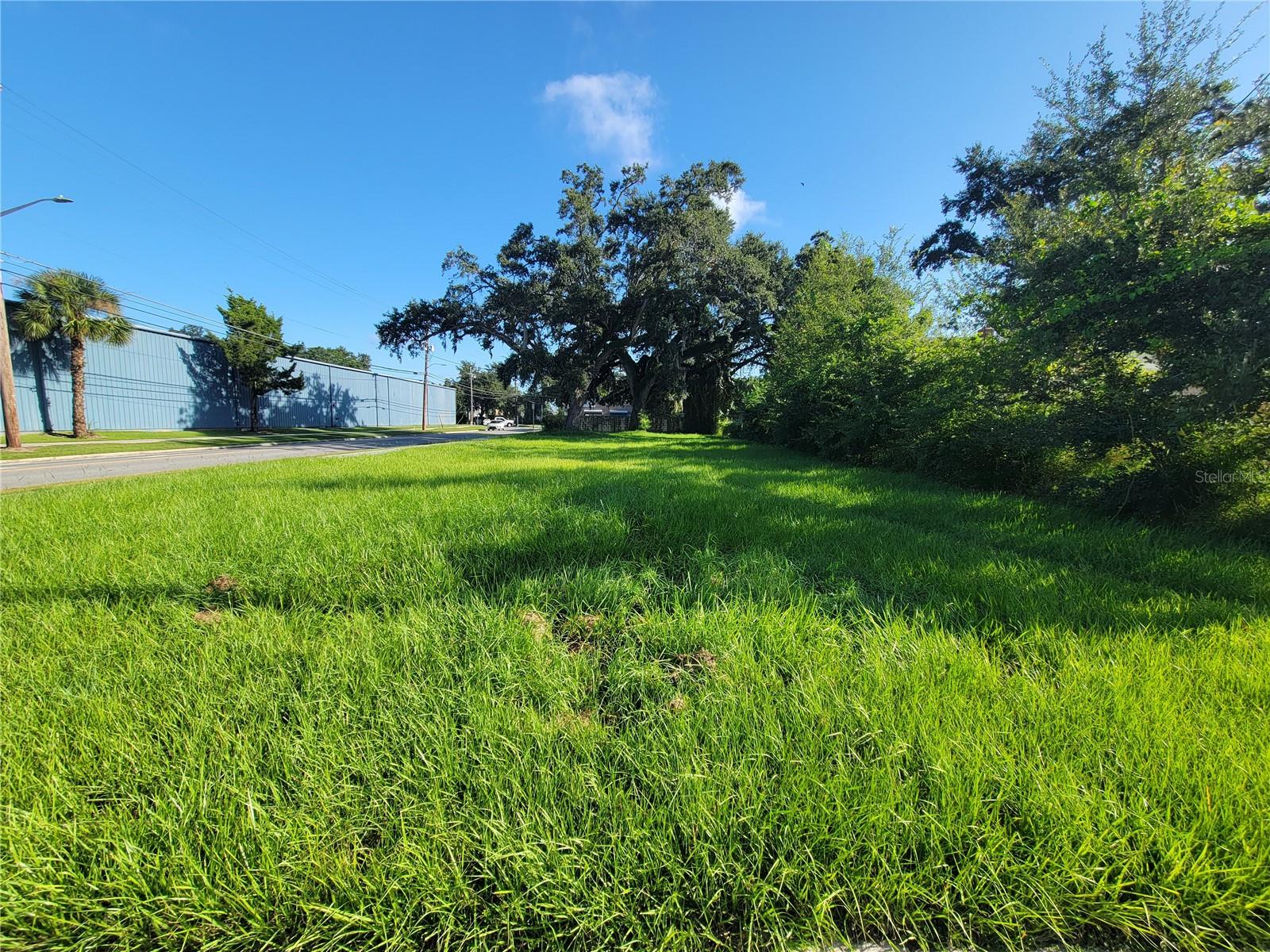 Great investment opportunity on a corner lot !!! This parcel is located just blocks from Inter and Co Stadium, and it is located in an area where other new construction is taking place. This vacant corner lot is zones R-2A/T/AN and could be a great opportunity for tandem housing and/or housing with a with an accessory dwelling. Possible impact fee credit(s) available since structure was previously on the parcel.