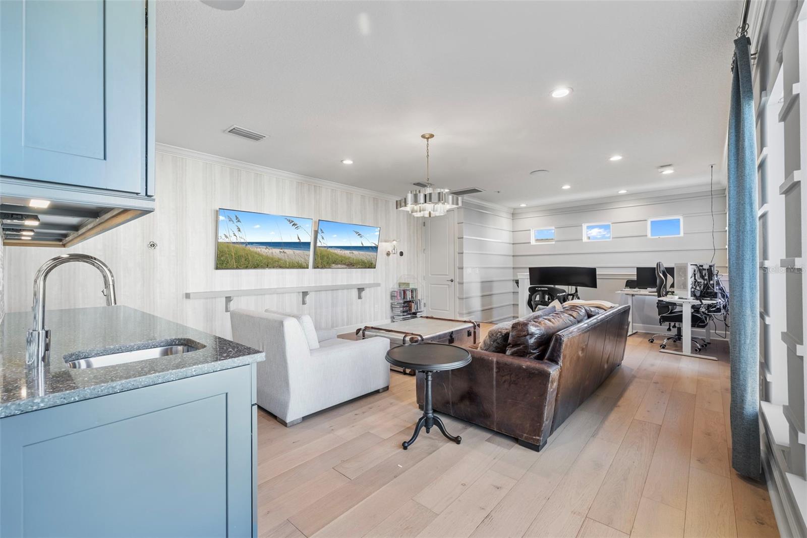 COVE AT ROCKY POINT - Residential