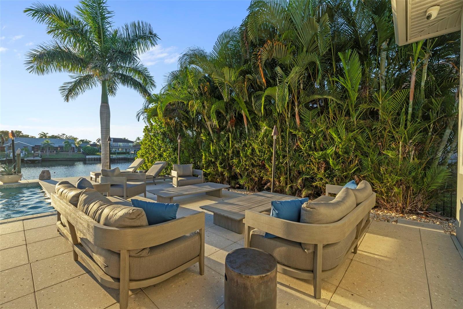 COVE AT ROCKY POINT - Residential