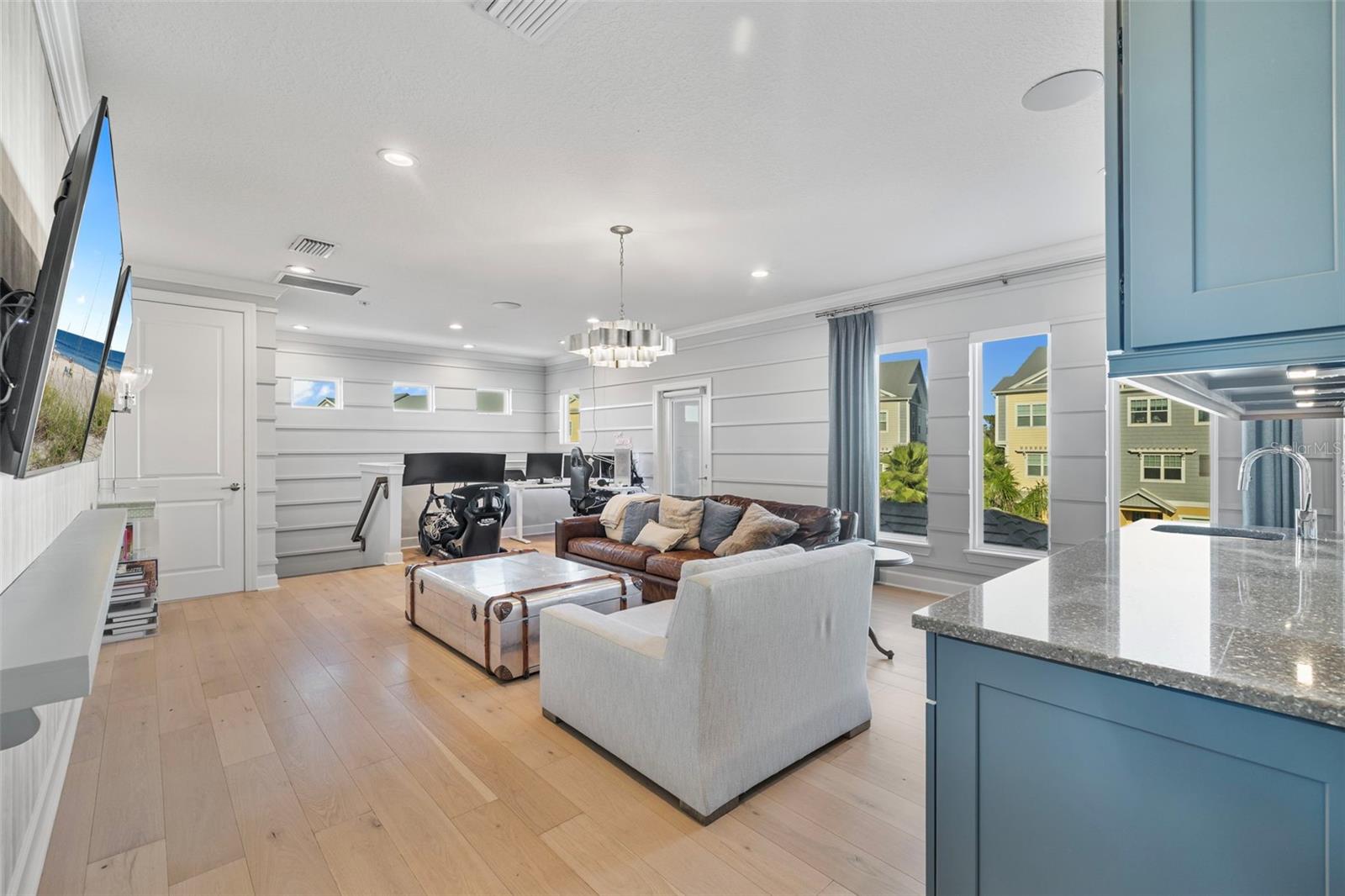 COVE AT ROCKY POINT - Residential