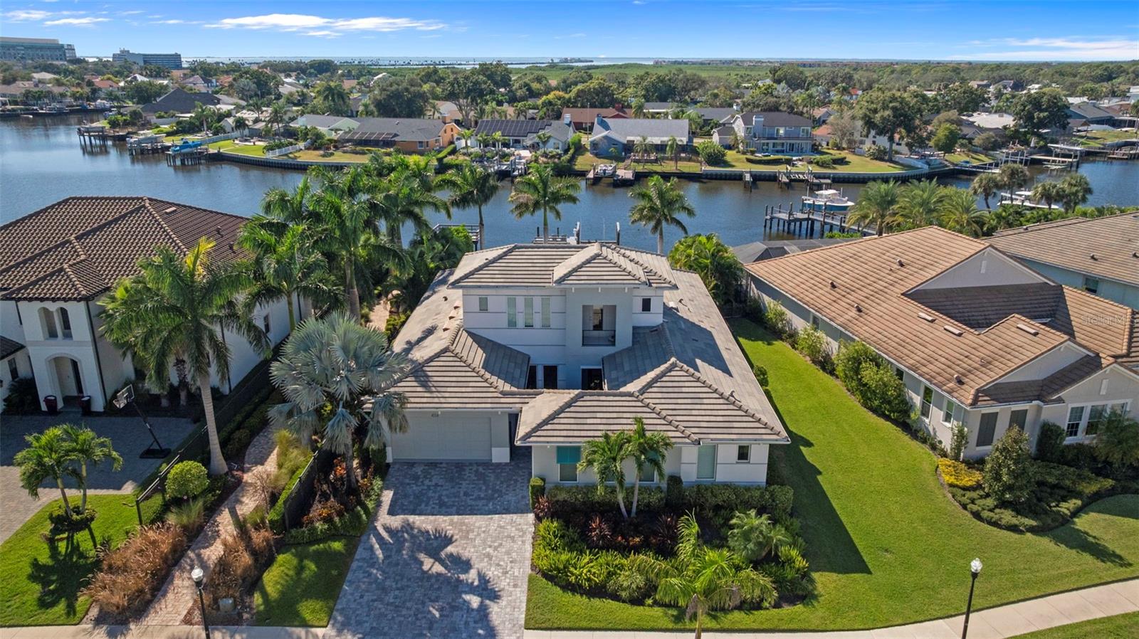 COVE AT ROCKY POINT - Residential