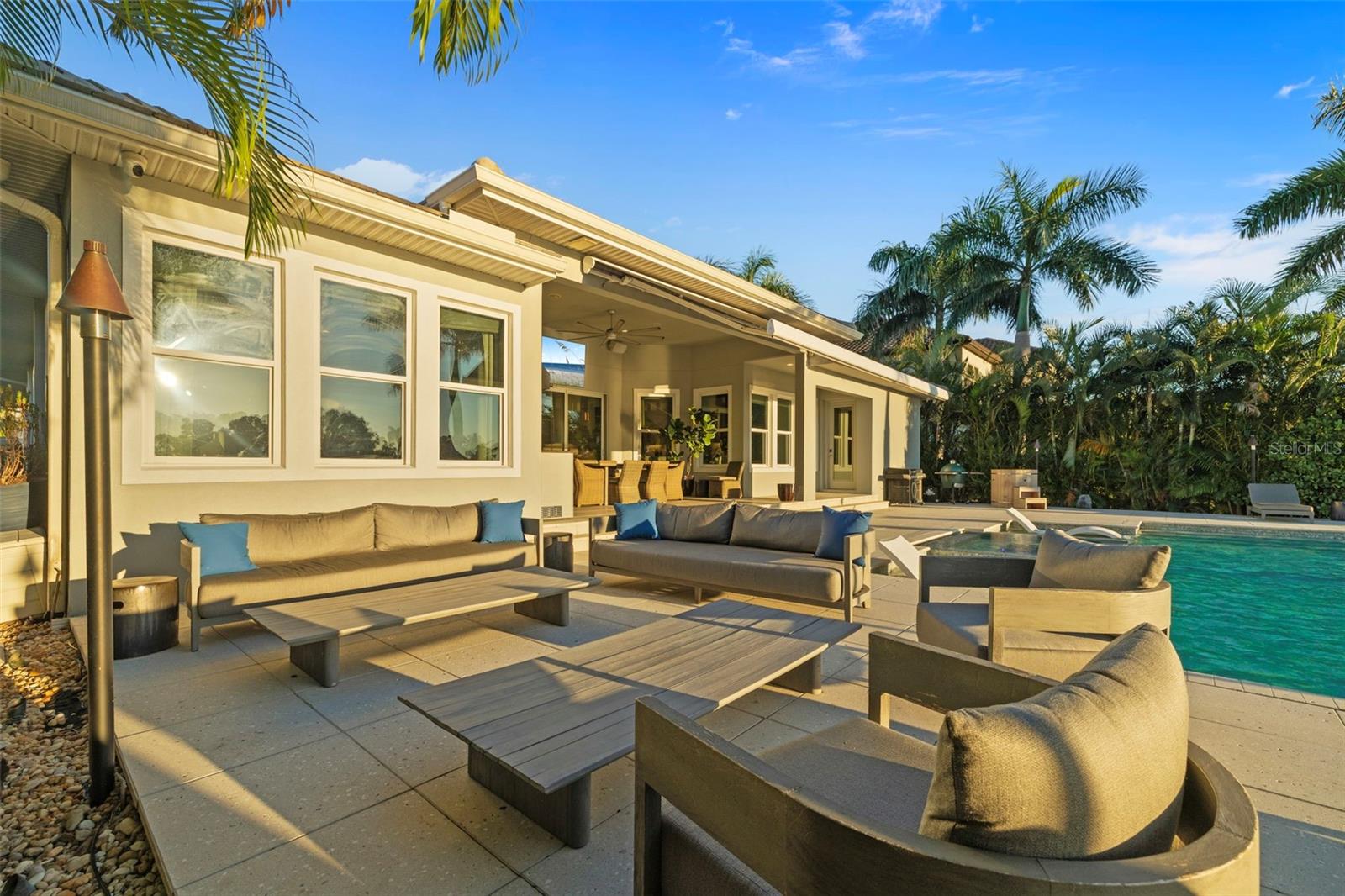 COVE AT ROCKY POINT - Residential