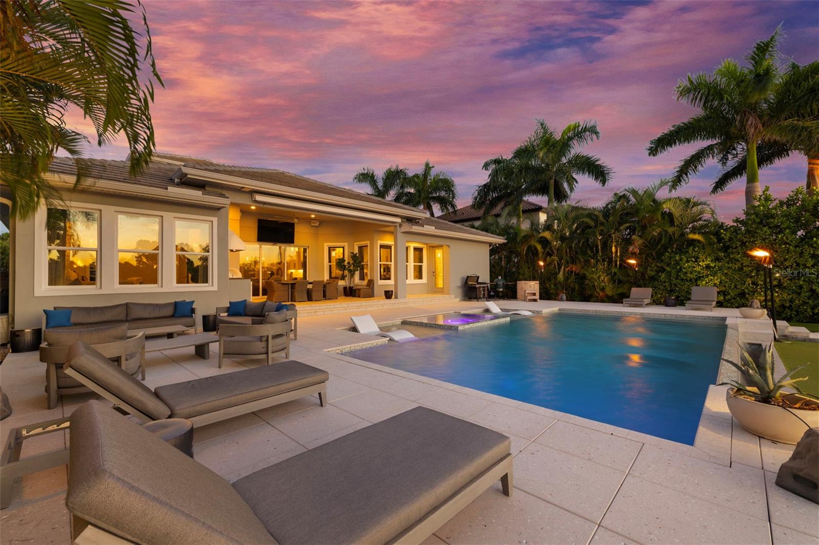 COVE AT ROCKY POINT - Residential
