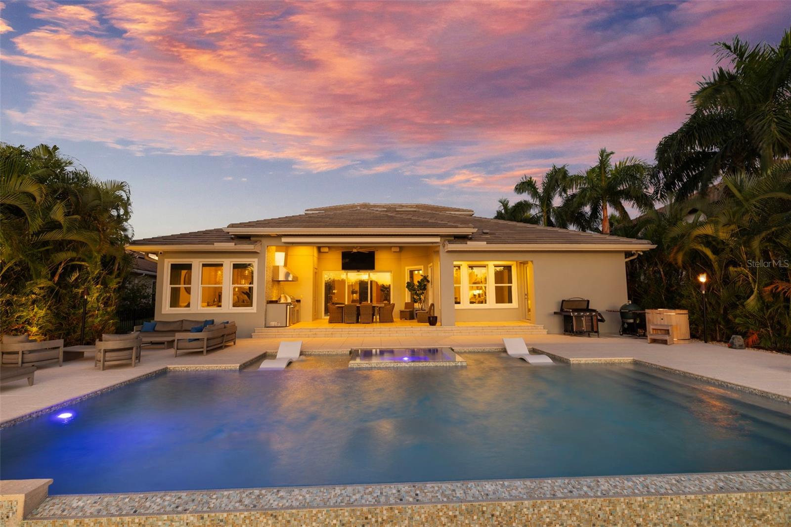 COVE AT ROCKY POINT - Residential