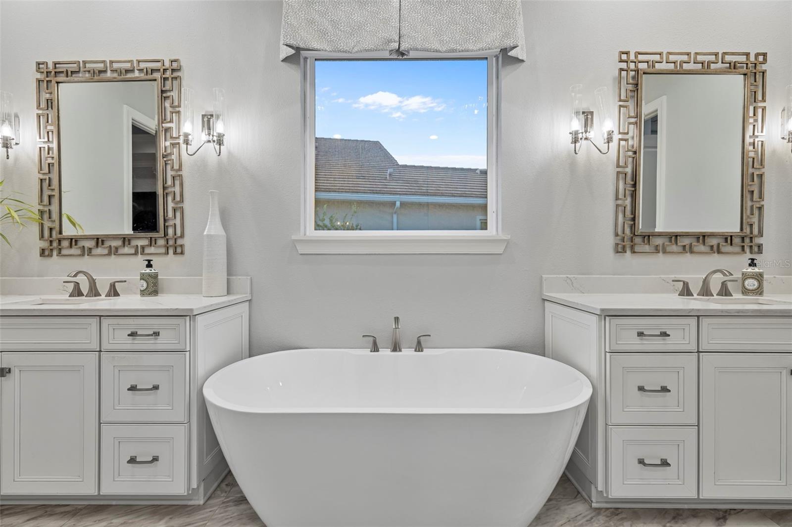 COVE AT ROCKY POINT - Residential