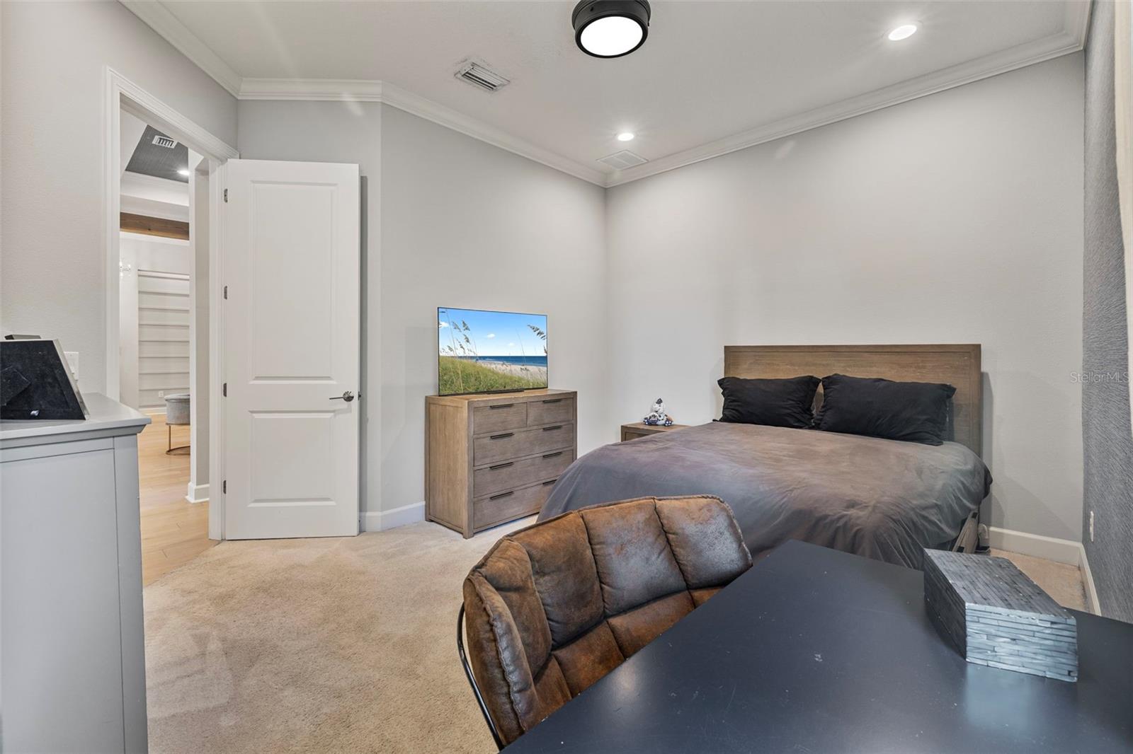 COVE AT ROCKY POINT - Residential