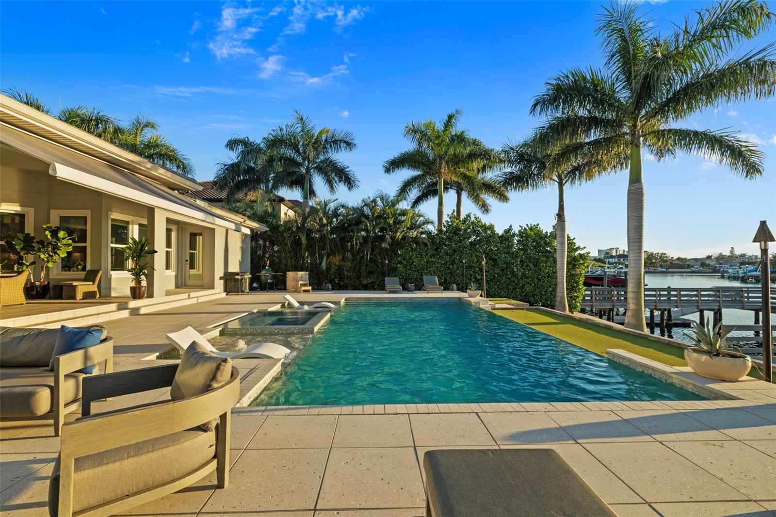 COVE AT ROCKY POINT - Residential