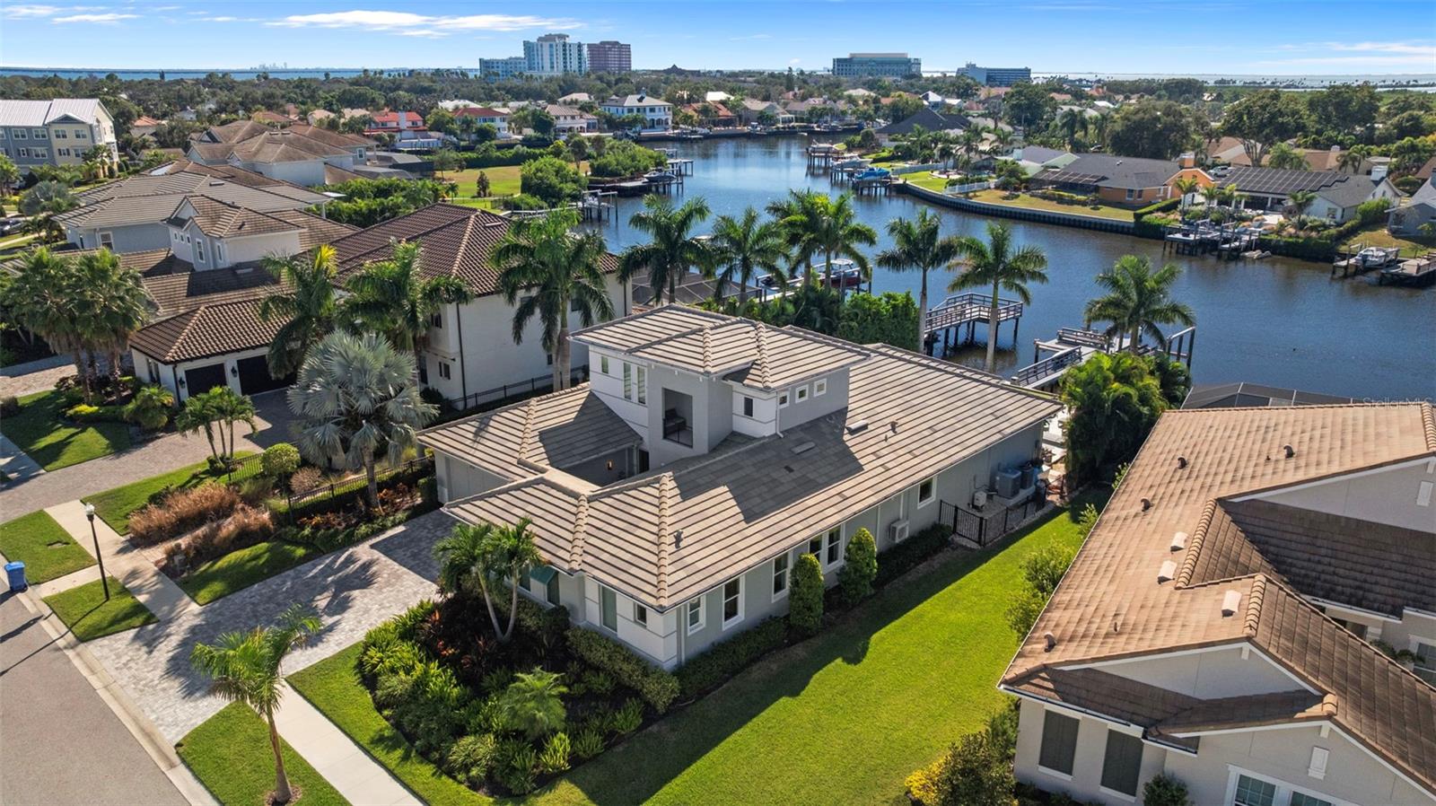 COVE AT ROCKY POINT - Residential