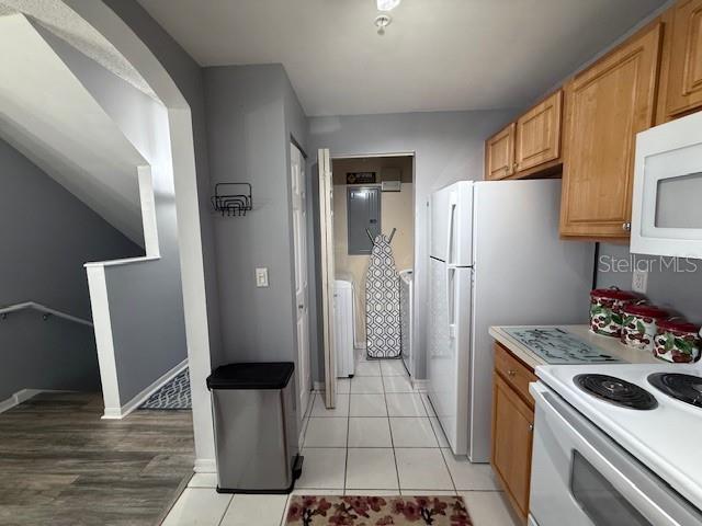 LAS PALMAS OF SARASOTA - Residential Lease