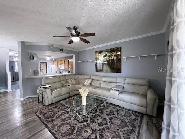 LAS PALMAS OF SARASOTA - Residential Lease