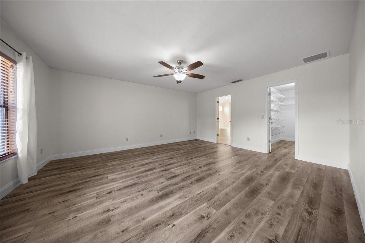 915 SW 82ND TERRACE