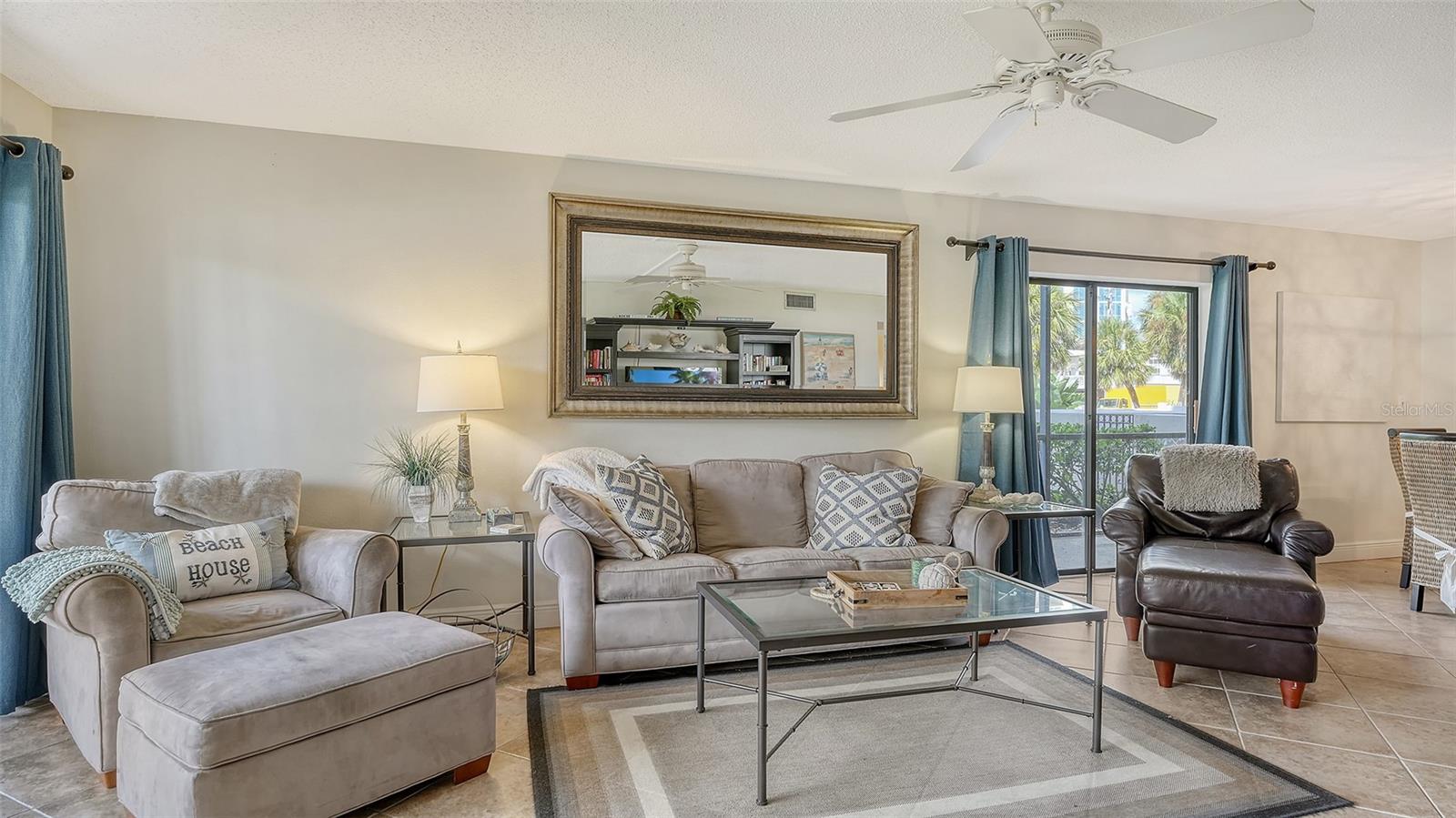 LIDO TOWERS - Residential