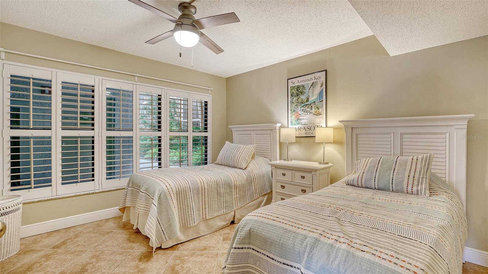 LIDO TOWERS - Residential