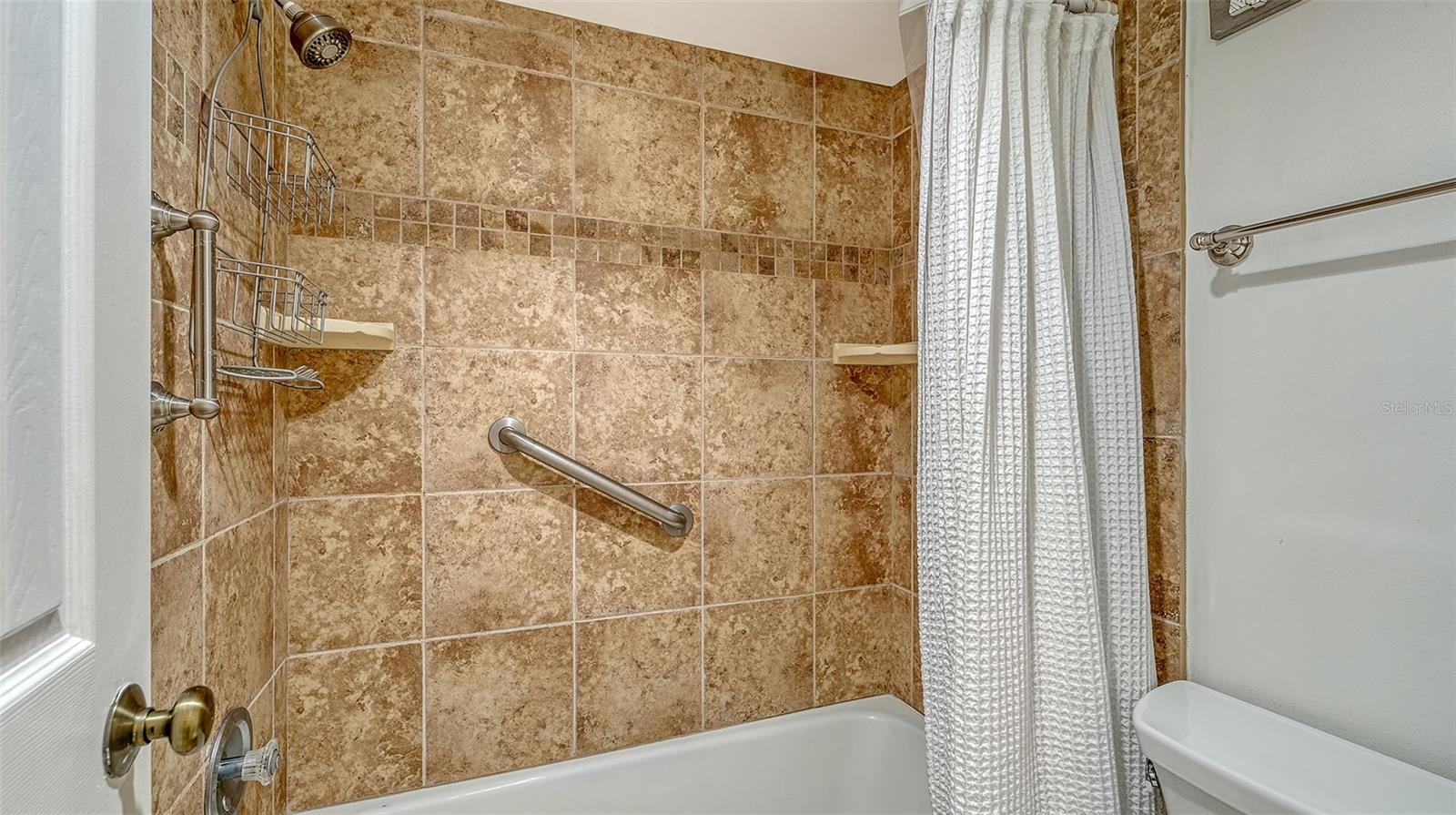 LIDO TOWERS - Residential