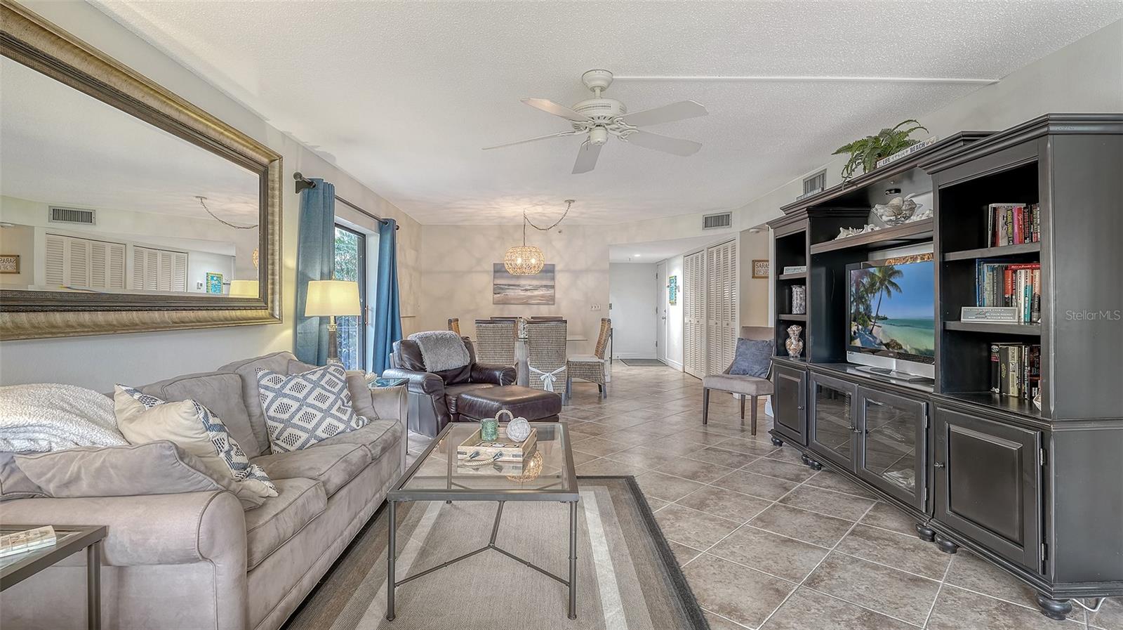 LIDO TOWERS - Residential